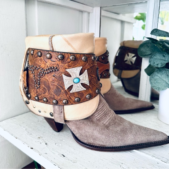 Charlie Horse Shoes - Boho DIY Cowgirl Charlie Horse Cowboy Western Boots Tooled Leather Buffalo 9 B